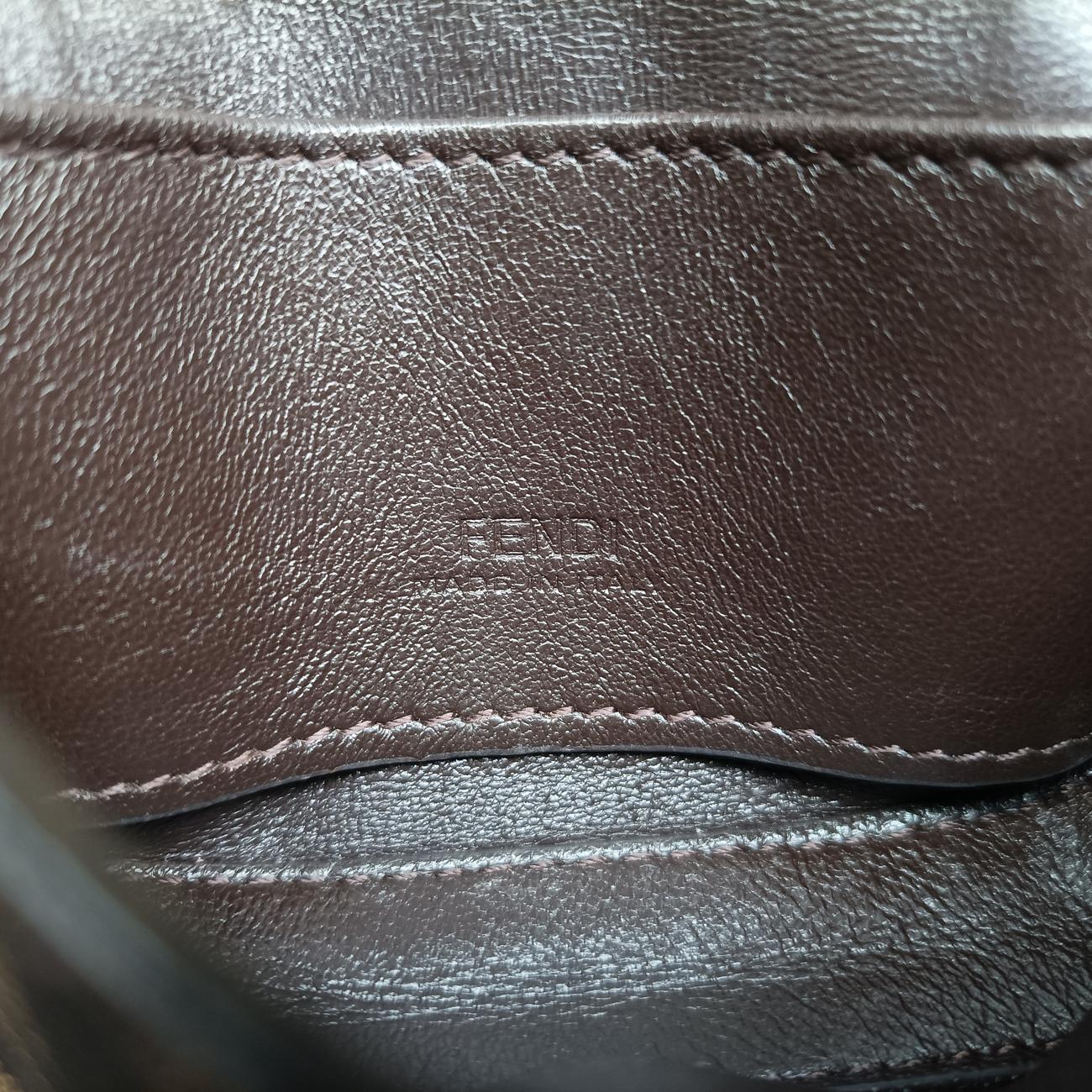 Nano Baguette Charm Brown PVC coated canvas 7AR844 7AR844-A9YH-208-0189ナノ バゲット チャーム ブラウン PVCコーティングキャンバス 7AR844 7AR844-A9YH-208-0189