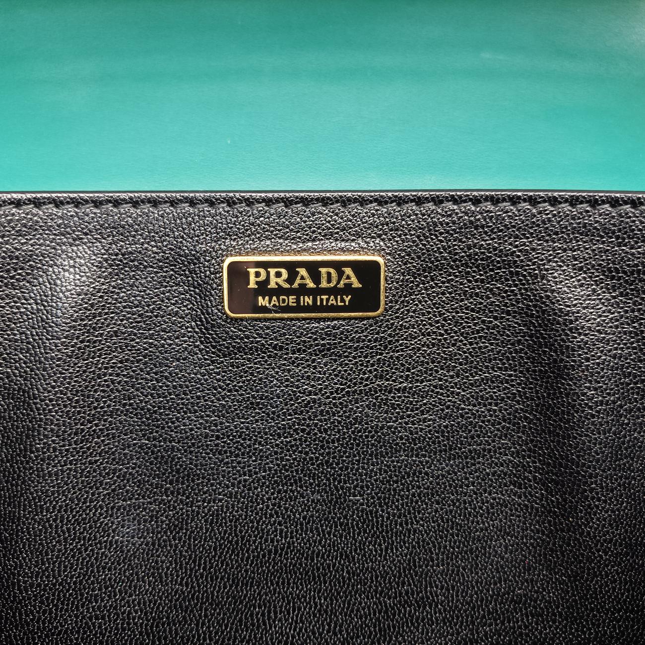 Cahier Green×black Leather 1BD045 25カイエ グリーン×ブラック レザー 1BD045 25