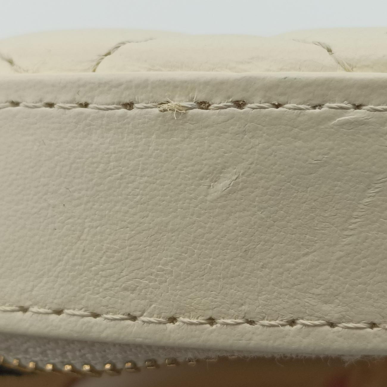 La Pausa Coco Lifesaver Round White×Red lambskin AS0209 27064685ラ パウザ ココ ライフセーバー ラウンド ホワイト×レッド ラムスキン AS0209 27064685