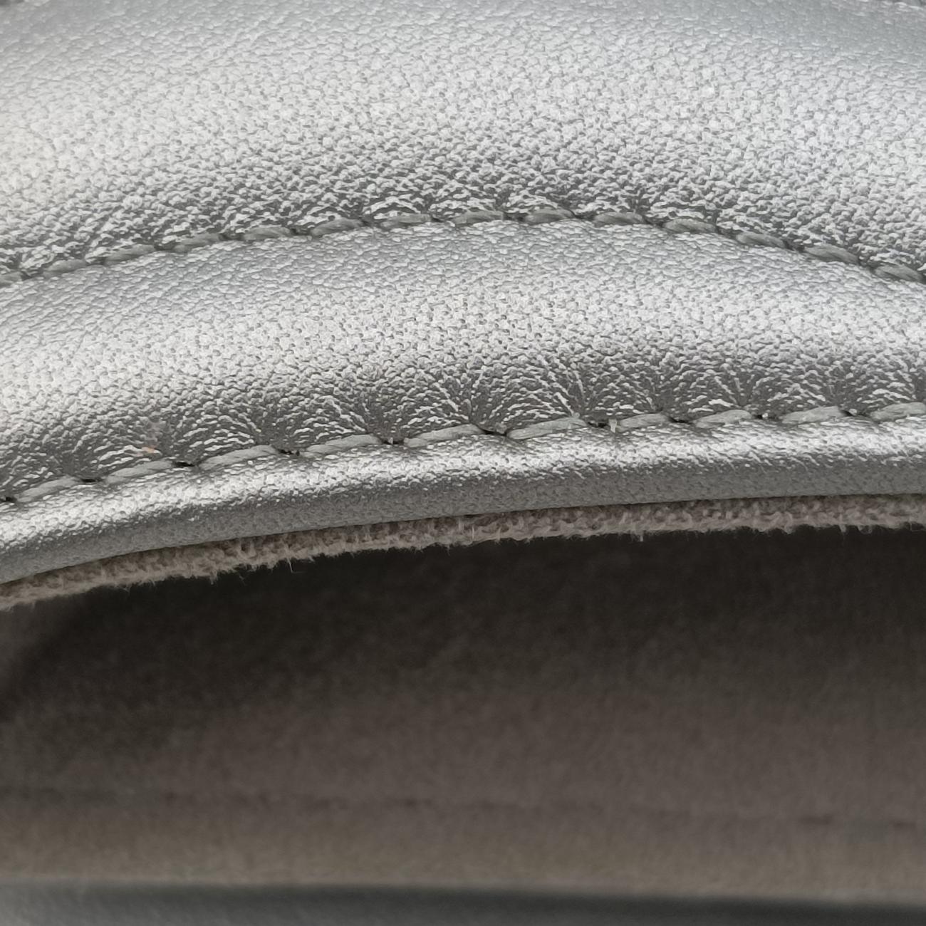 New Wave Multi Pochette Silver Leather M57864 ICチップニューウェーブ ミュルティ ポシェット シルバー レザー M57864 ICチップ