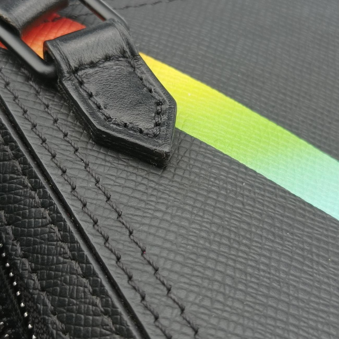 Danube Messenger black×RAINBOW Taiga M30332 CA1179ダヌーブメッセンジャー ブラック×レインボー タイガ M30332 CA1179