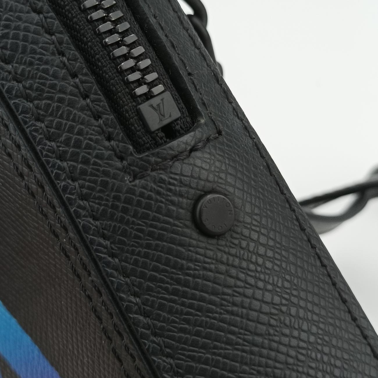 Danube Messenger black×RAINBOW Taiga M30332 CA1179ダヌーブメッセンジャー ブラック×レインボー タイガ M30332 CA1179