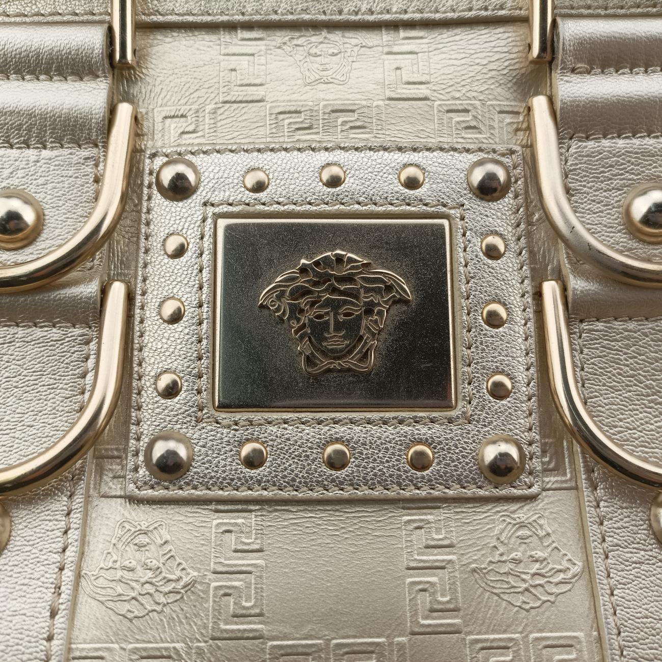 La MedusaGoldenLeatherラ メデューサゴールドレザー