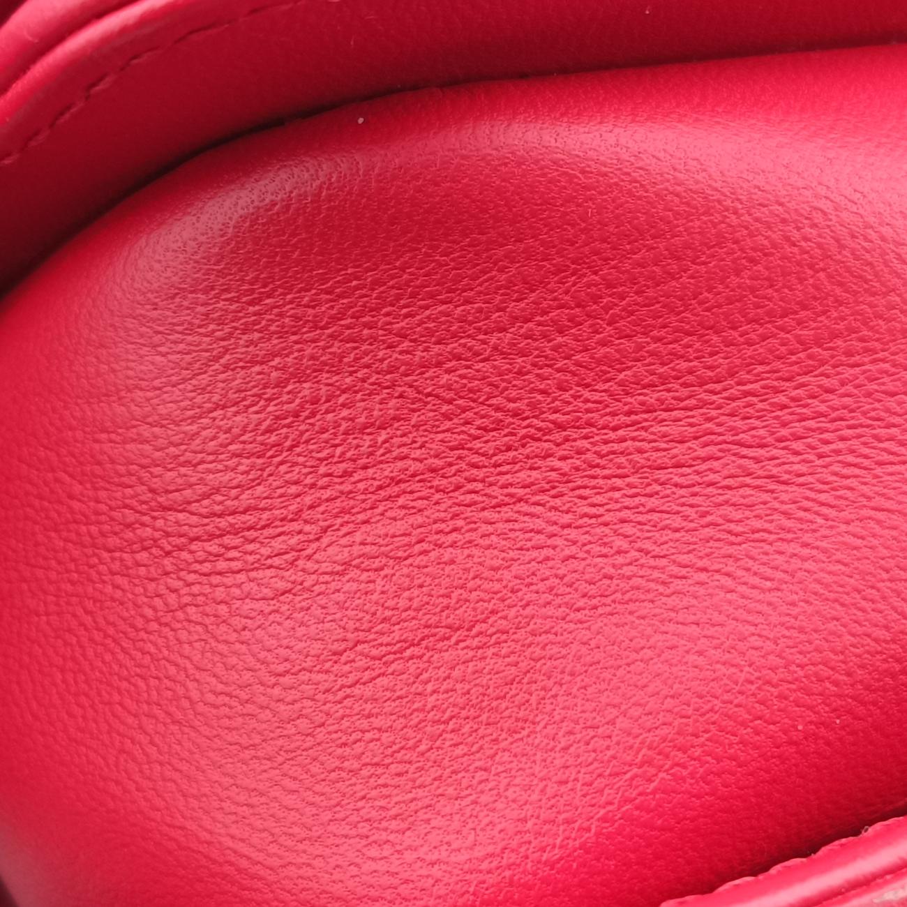 BOY CHANELRedlambskin×GarrushaA6623021026517ボーイシャネルレッドラムスキン×ガルーシャA6623021026517