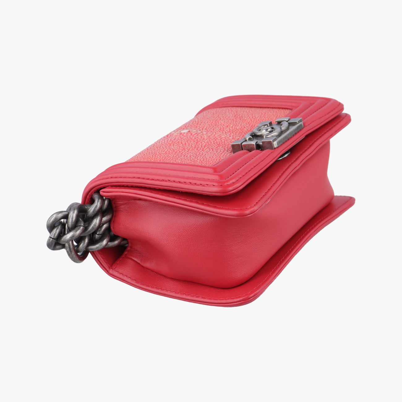 BOY CHANELRedlambskin×GarrushaA6623021026517ボーイシャネルレッドラムスキン×ガルーシャA6623021026517