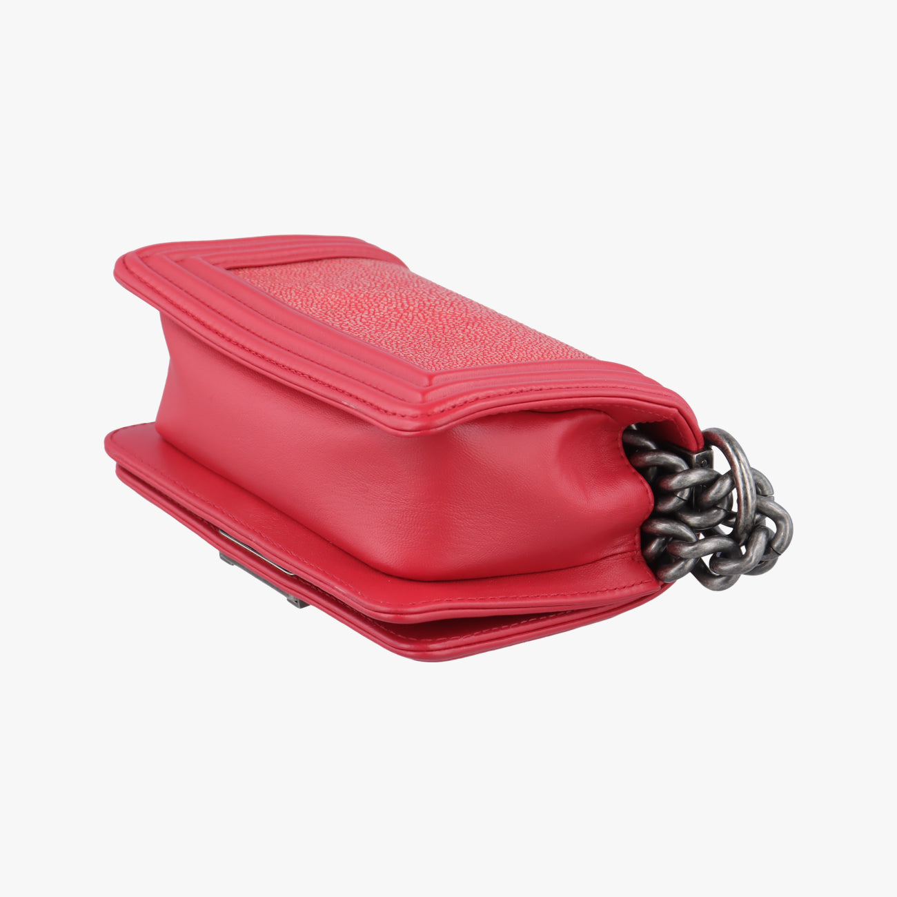 BOY CHANELRedlambskin×GarrushaA6623021026517ボーイシャネルレッドラムスキン×ガルーシャA6623021026517