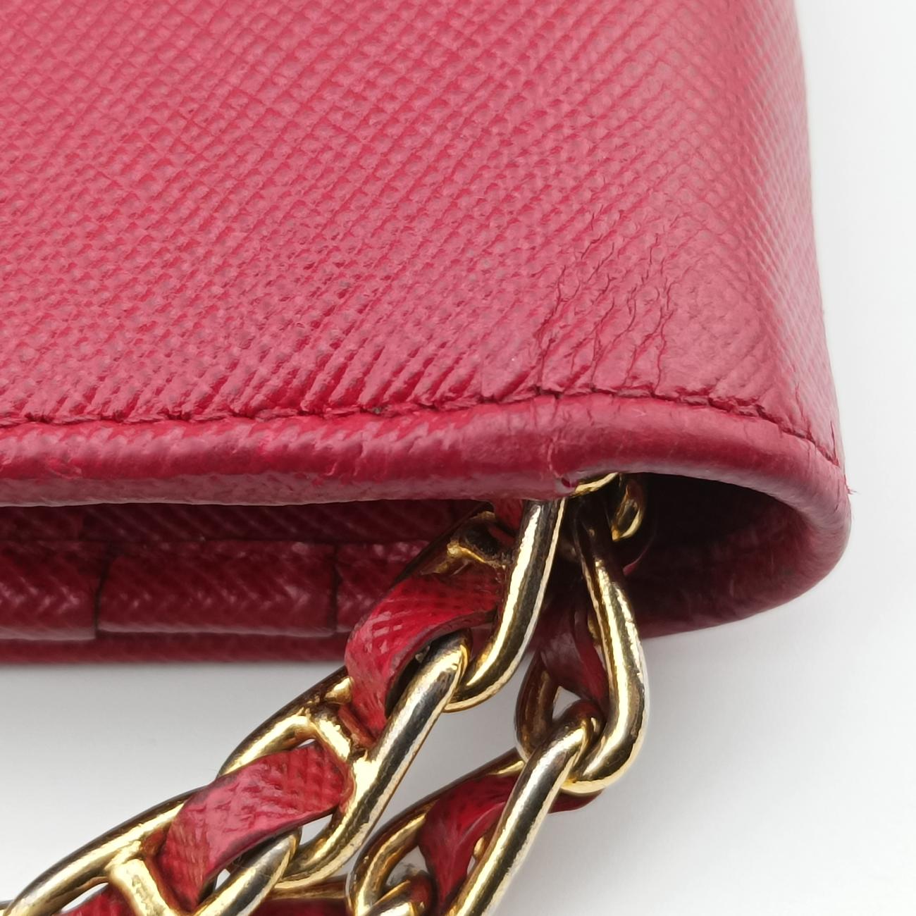 Metal Wallet on Chain Cornflower Clutch Red Saffiano Leather 1MT290 224メタル ウォレット オン チェーン コーンフラワー クラッチ レッド サフィアーノレザー 1MT290 224