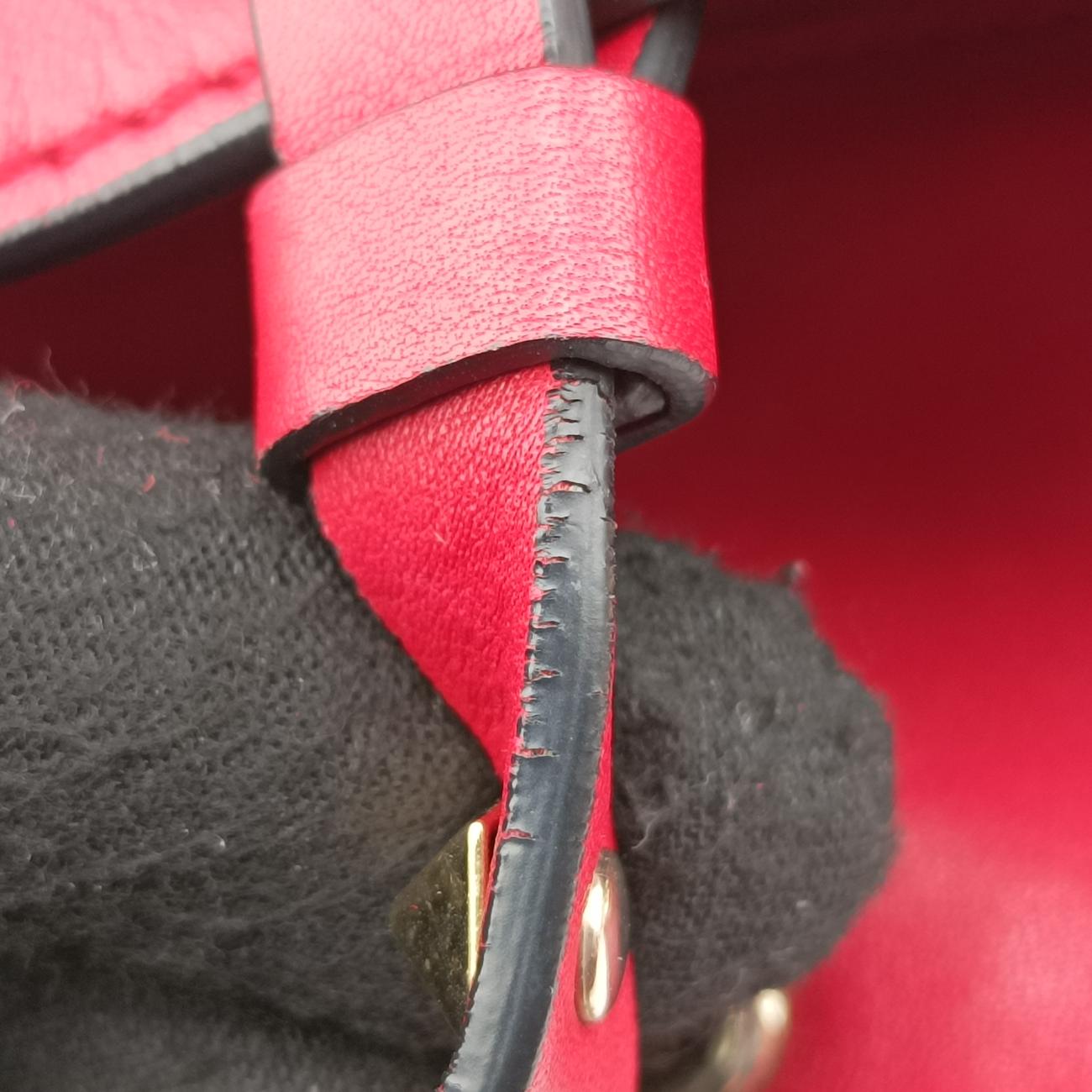 Rockstud Red Leather Lot number unknownロックスタッズ レッド レザー 製番不明