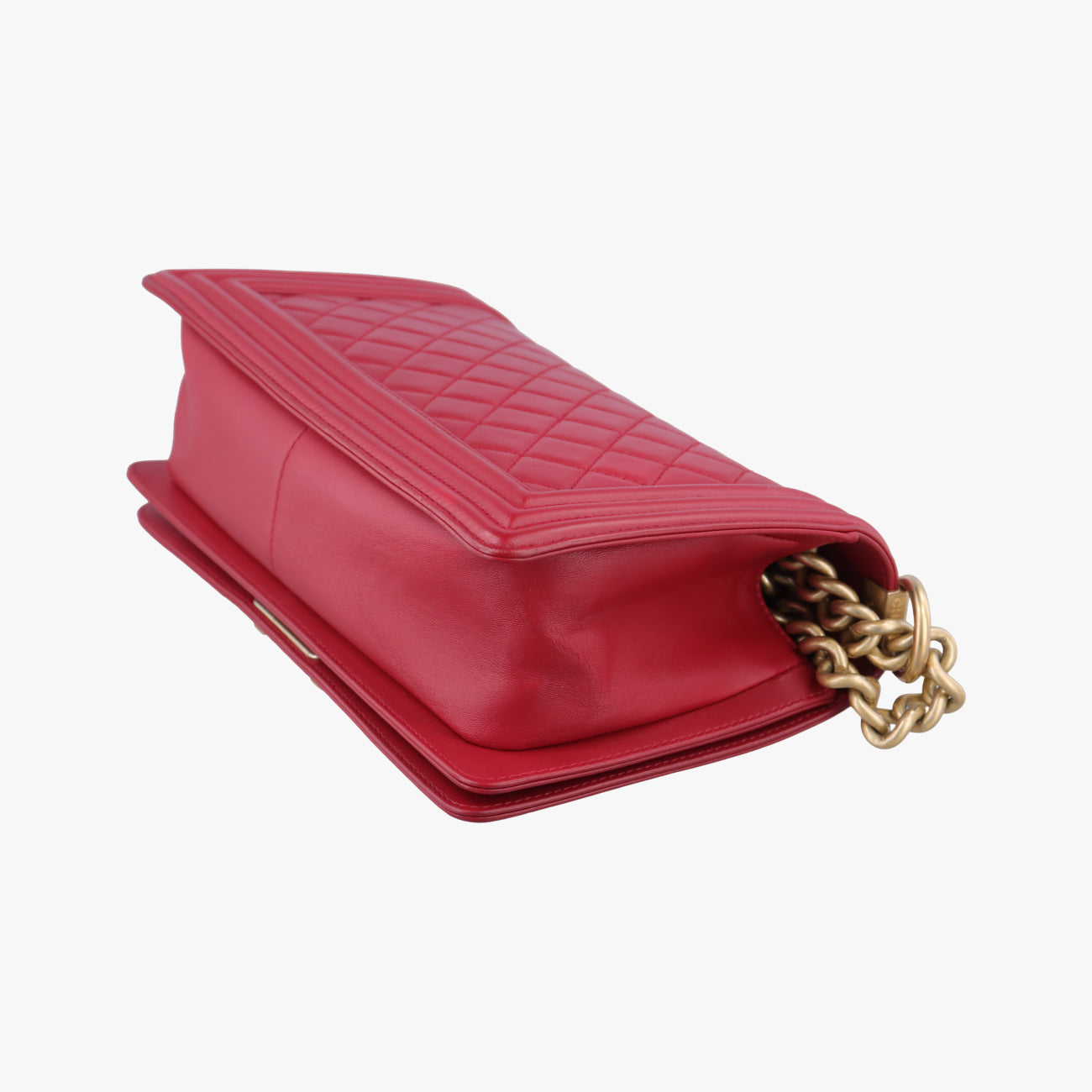 BOY CHANEL Red lambskin A67086 24605341ボーイシャネル レッド ラムスキン A67086 24605341