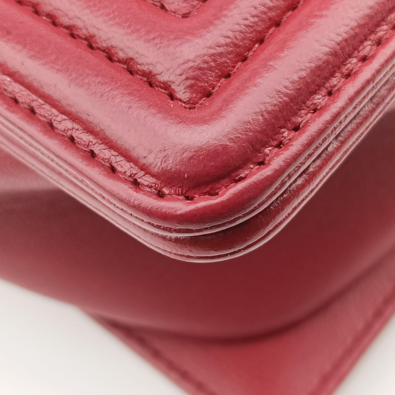 BOY CHANEL Red lambskin A67087 19672046ボーイシャネル レッド ラムスキン A67087 19672046