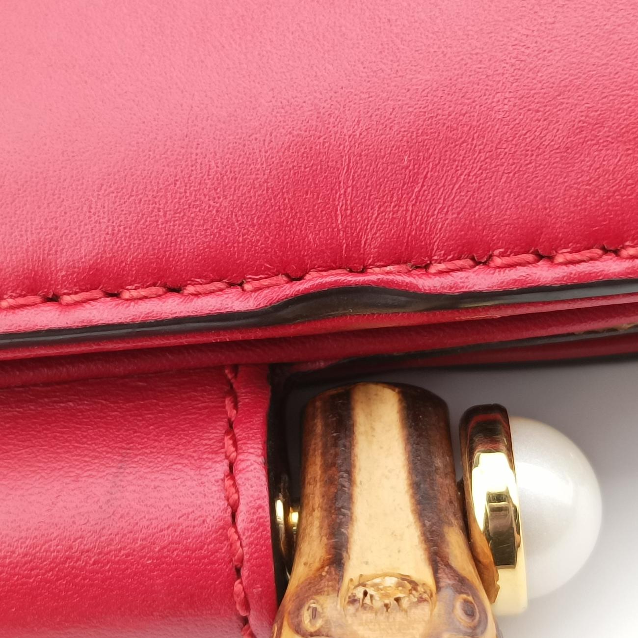 Bamboo Nymphaea Red Leather 470271 D021771045バンブーニムフェア レッド レザー 470271 D021771045