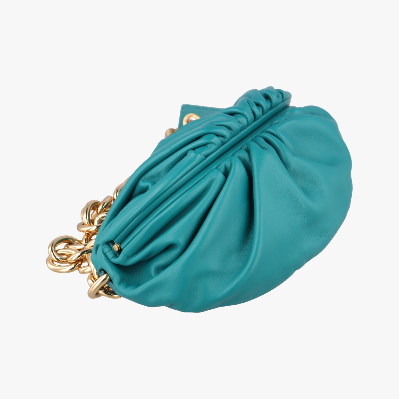 The Chain Pouch Green lambskin P01635952Aザ チェーンポーチ グリーン ラムスキン P01635952A