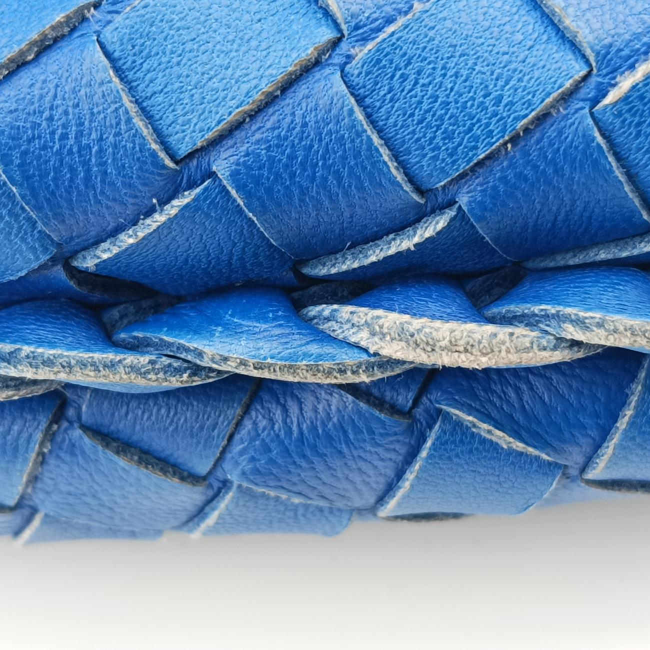 Intrecciato Blue lambskin B02681277Iイントレチャート ブルー ラムスキン B02681277I