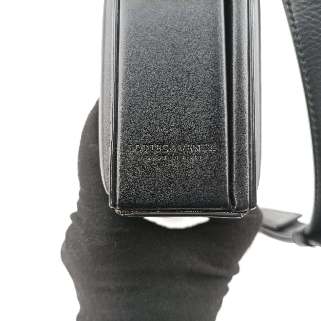 Padded Messenger Mini Trunk Black lambskin ICチップパデッド メッセンジャー ミニトランク ブラック ラムスキン ICチップ