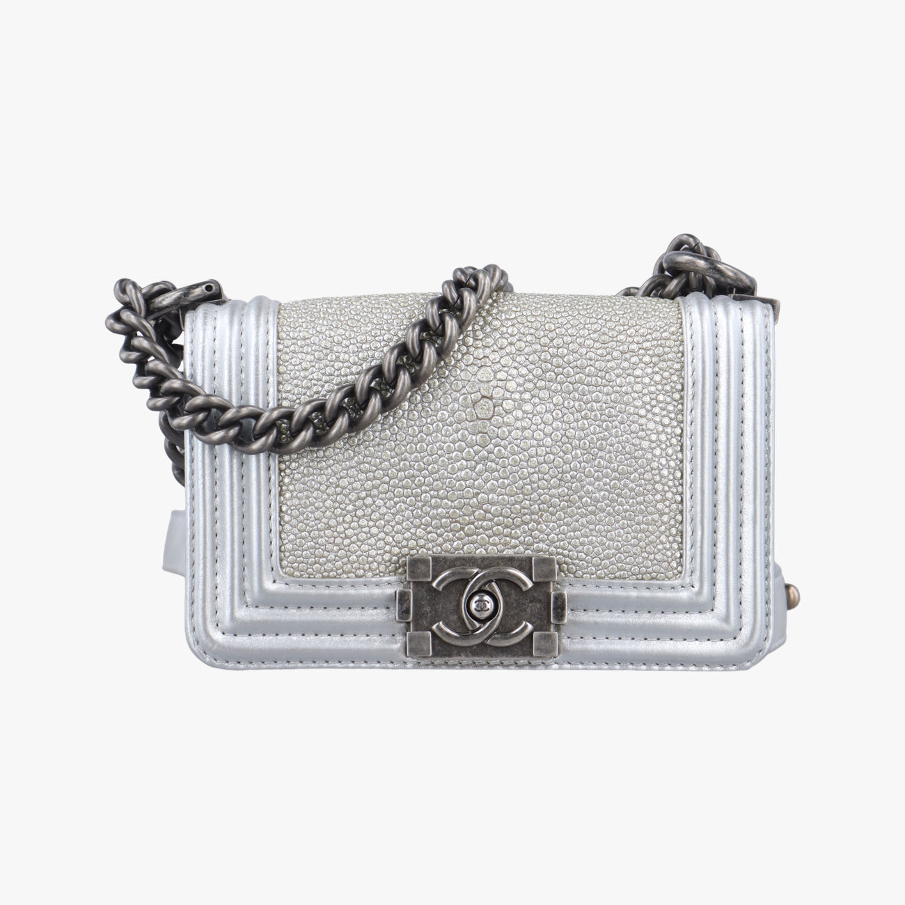 BOY CHANEL Silver lambskin×Galuchat Stingray A66230 19869442ボーイシャネル シルバー ラムスキン×ガルーシャ スティングレイ A66230 19869442