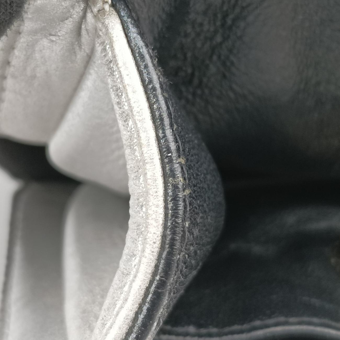 BOY CHANEL Silver lambskin×Galuchat Stingray A66230 19869442ボーイシャネル シルバー ラムスキン×ガルーシャ スティングレイ A66230 19869442