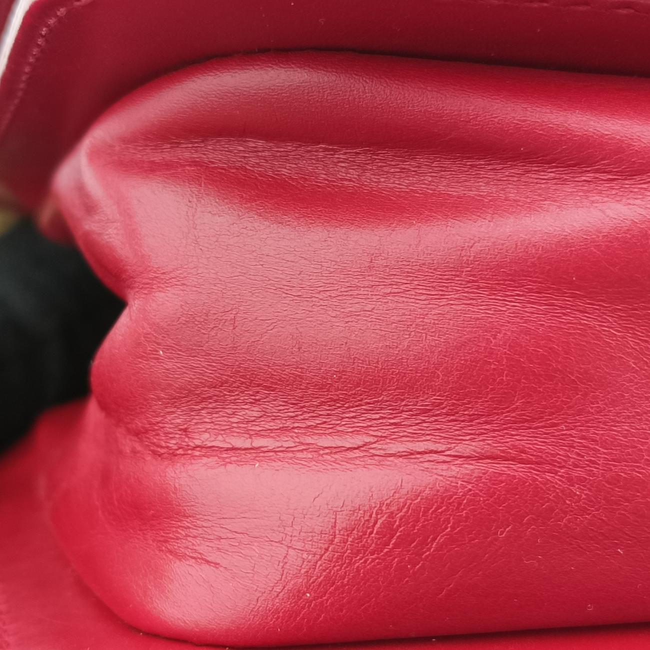 BOY CHANEL Red Leather A66712 15636981ボーイシャネル レッド レザー A66712 15636981