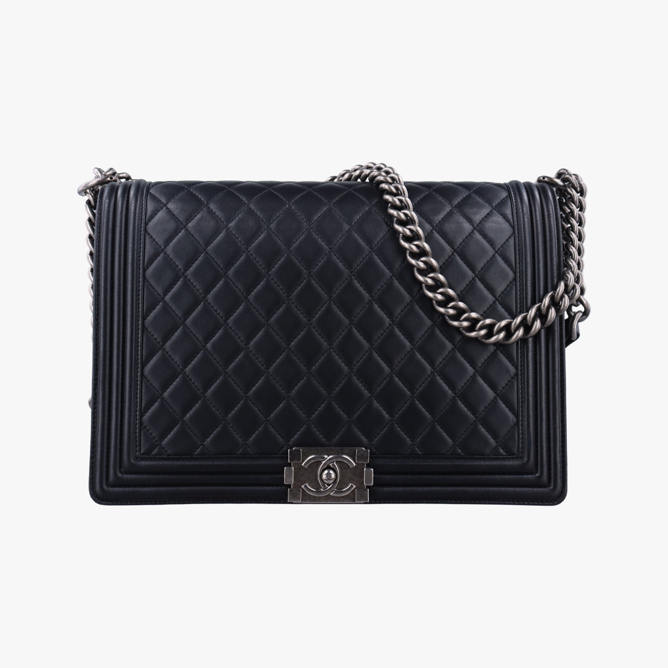 BOY CHANEL Black lambskin A67087 16107672ボーイシャネル ブラック ラムスキン A67087 16107672
