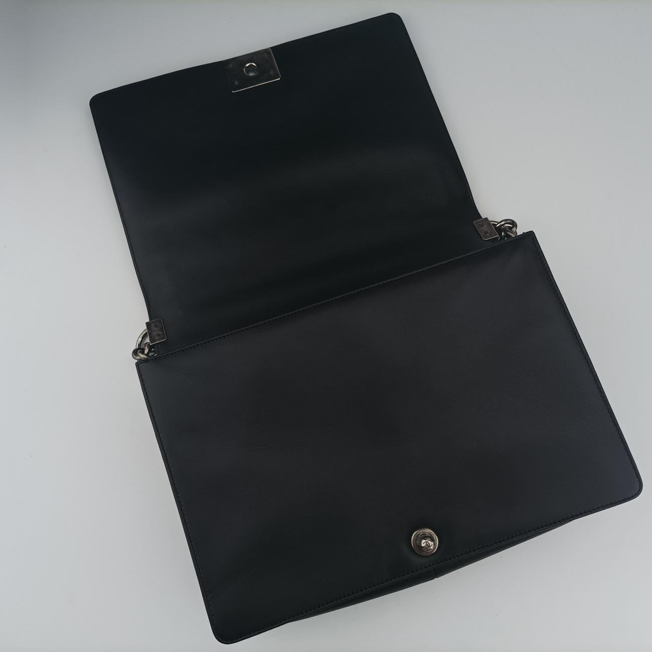 BOY CHANEL Black lambskin A67087 16107672ボーイシャネル ブラック ラムスキン A67087 16107672