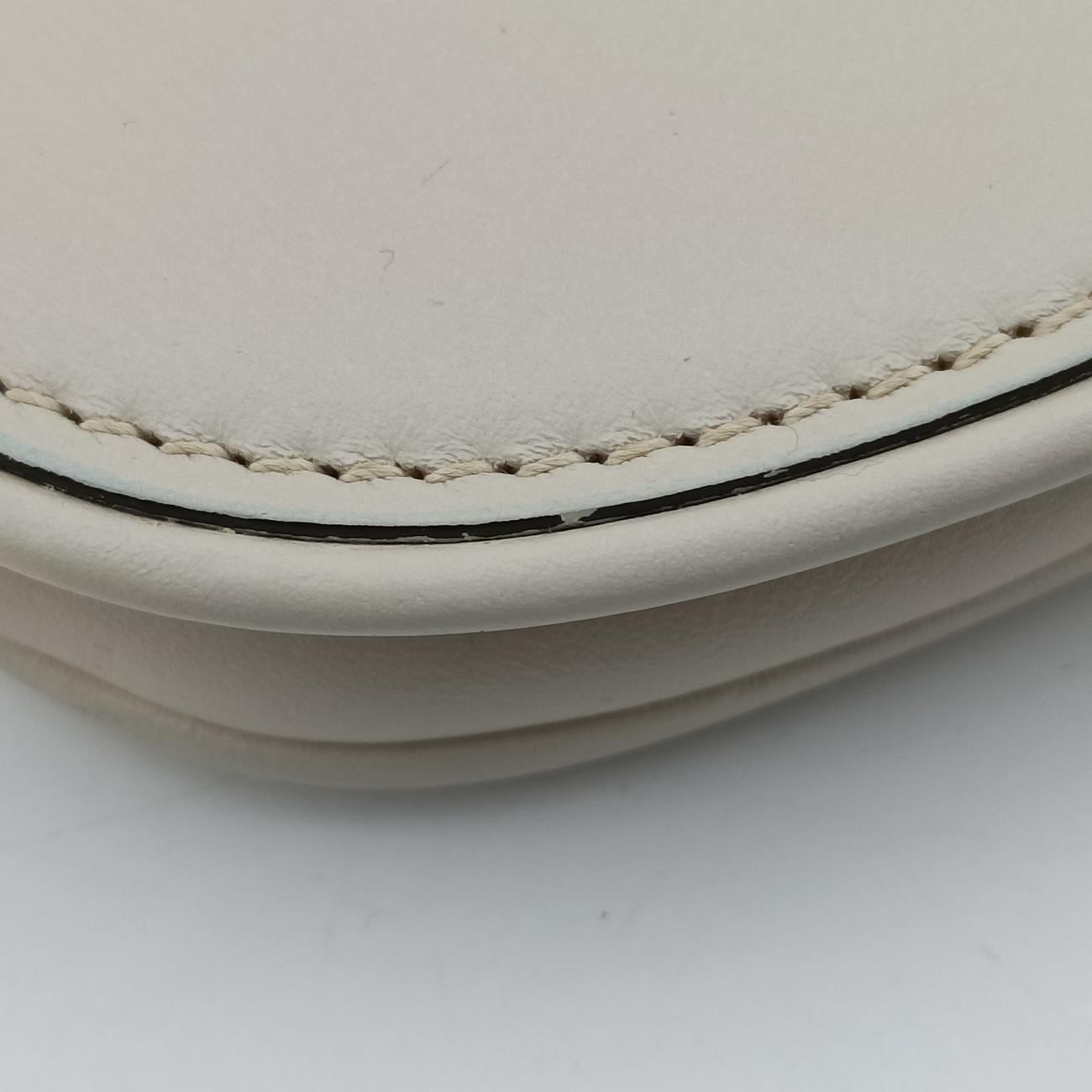 Blondie Chain White Leather 699268 A038550586ブロンディ チェーン ホワイト レザー 699268 A038550586