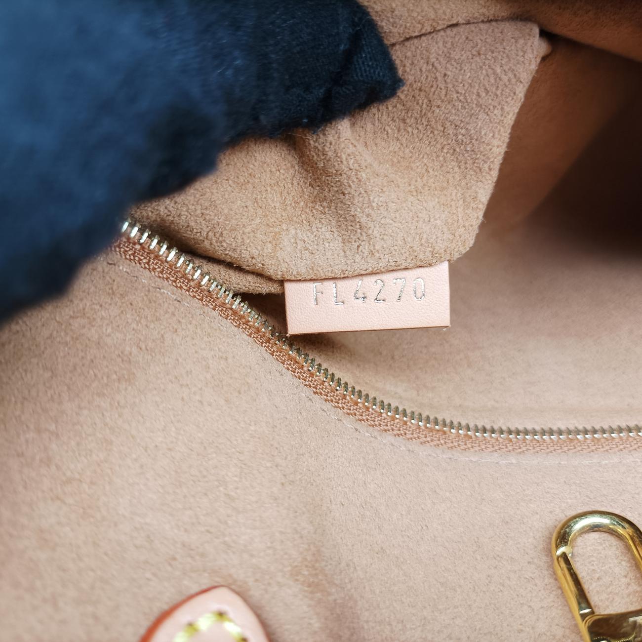 On the Go 1854 MM Navy×White×Beige monogram jacquard M57396 FL4270オンザゴー1854 MM ネイビー×ホワイト×ベージュ モノグラム ジャガード M57396 FL4270