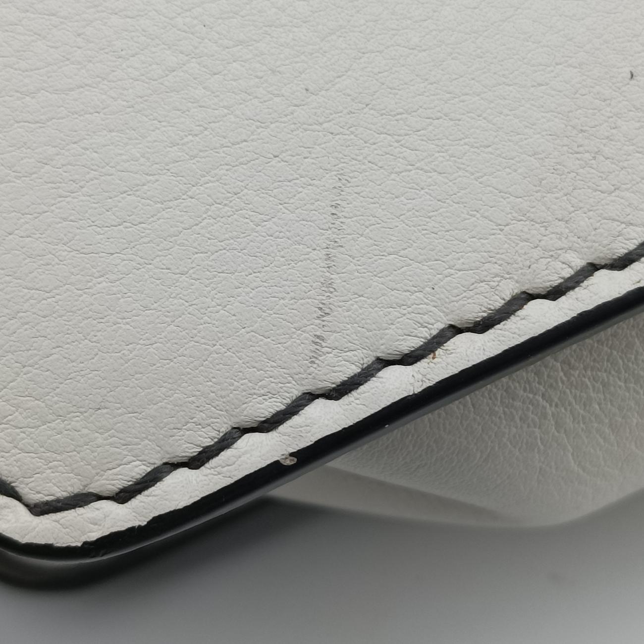 J'adior White leather 19-MA-1118ジャディオール ホワイト レザー 19-MA-1118