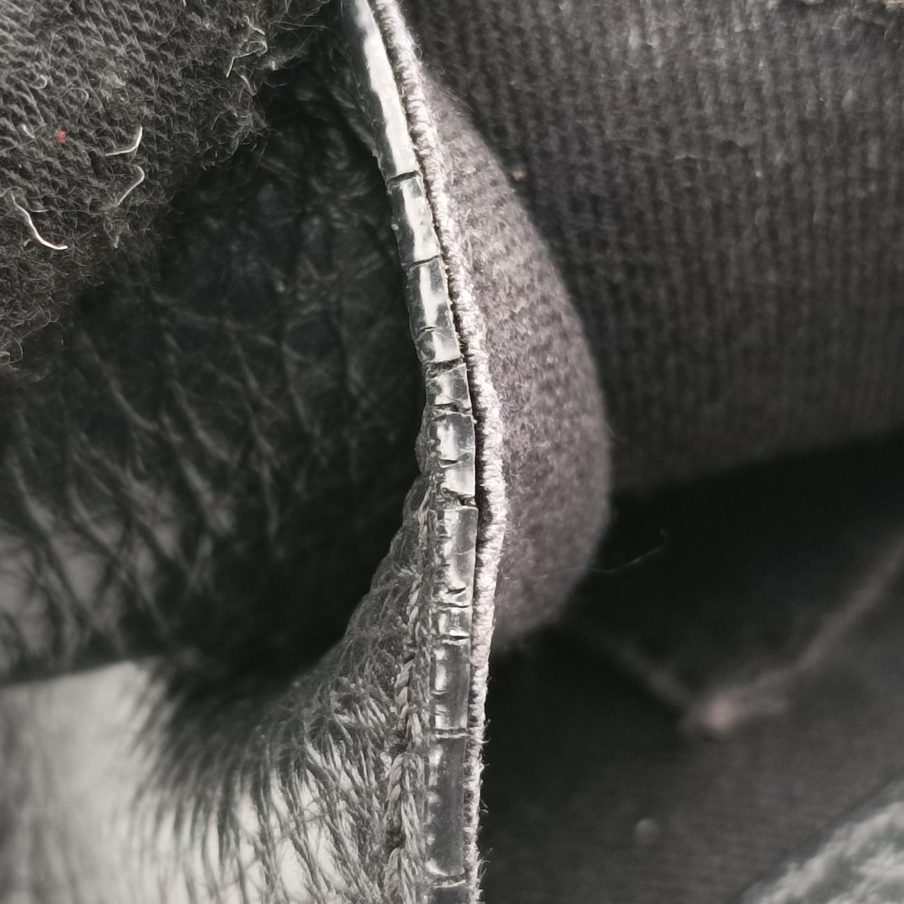 Textured Black Leather テクスチャード ブラック レザー