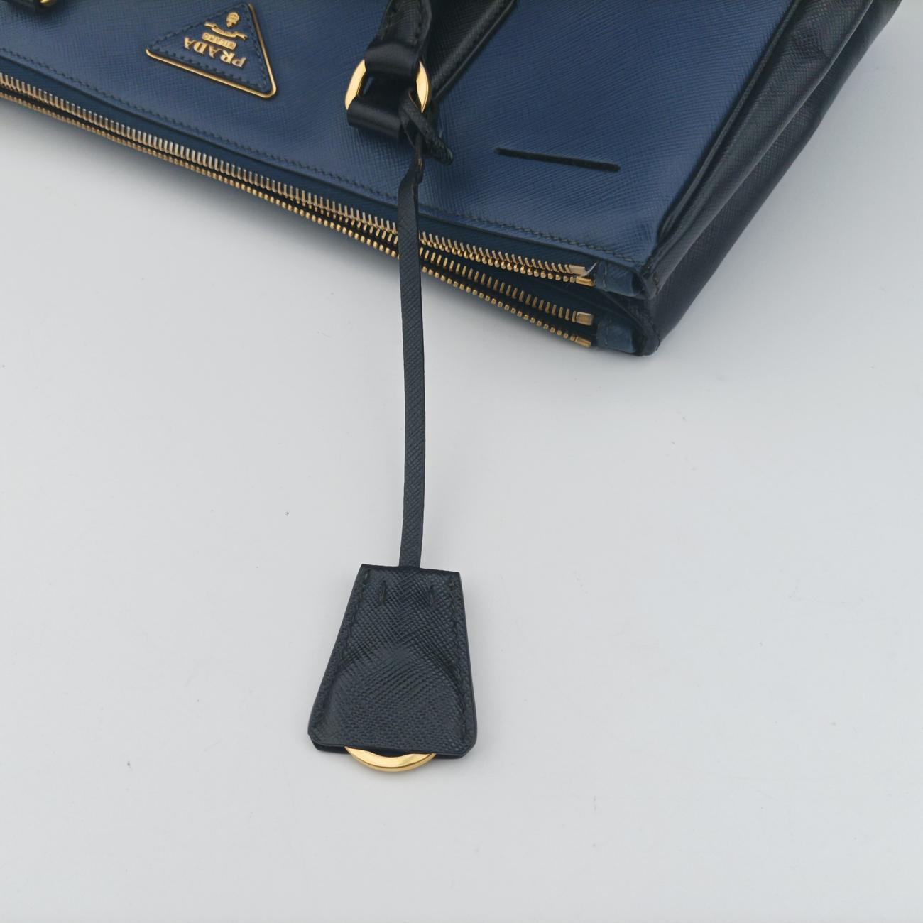 Galleria Blue x black SAFFIANO Leather B1874A 14/Gガレリア ブルー x ブラック サフィアーノレザー B1874A 14/G