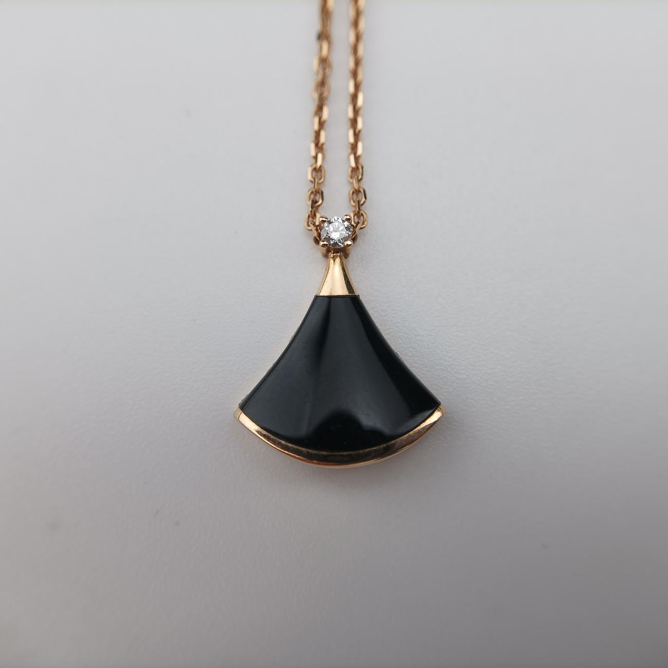 Diva's Dream Black×golden AU750 350582 N6YWRRディーバ ドリーム ブラック×ゴールド AU750 350582 N6YWRR