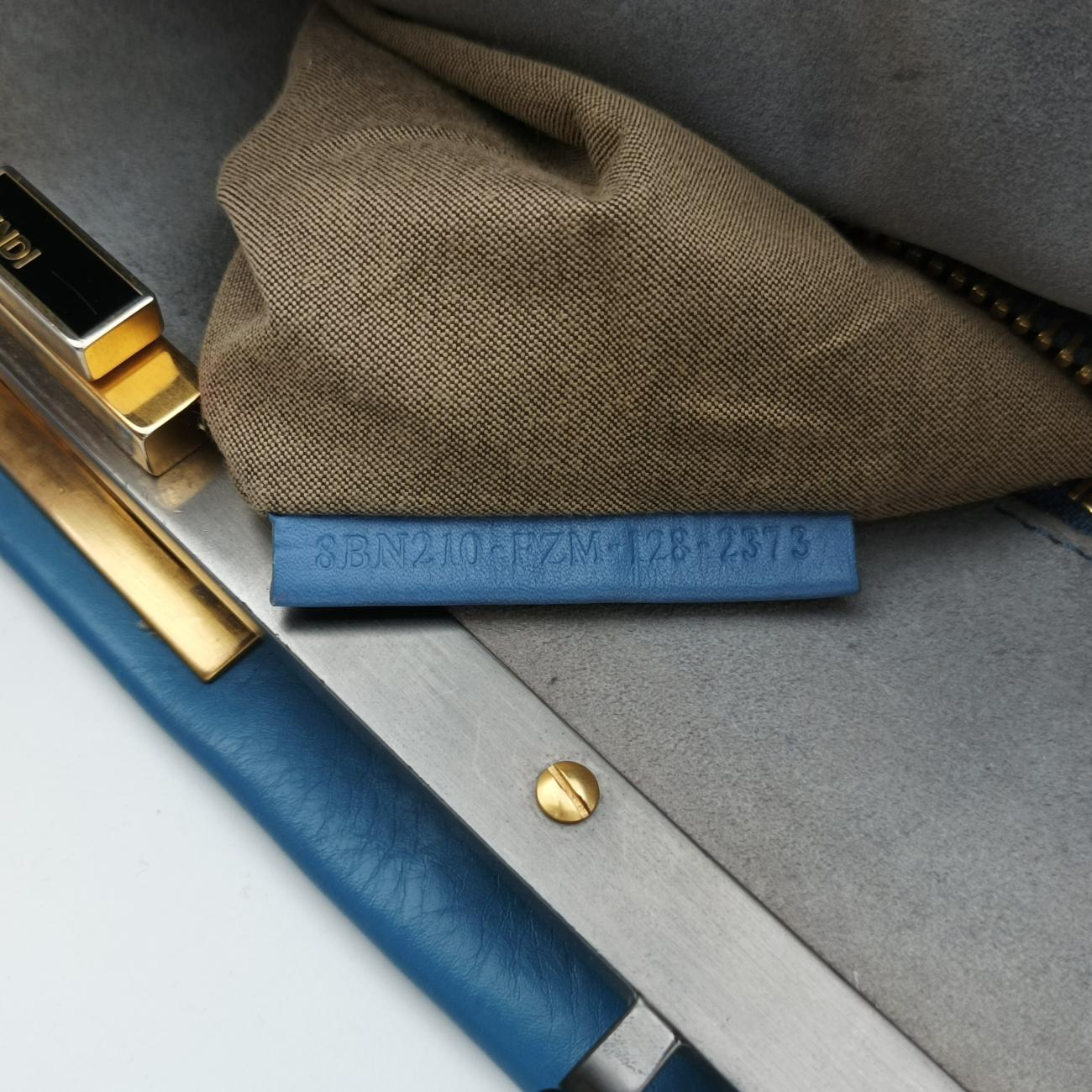 PEEKABOO Large Blue Leather 8BN210 8BN210-FZM-128-2373ピーカブー ラージ ブルー レザー 8BN210 8BN210-FZM-128-2373