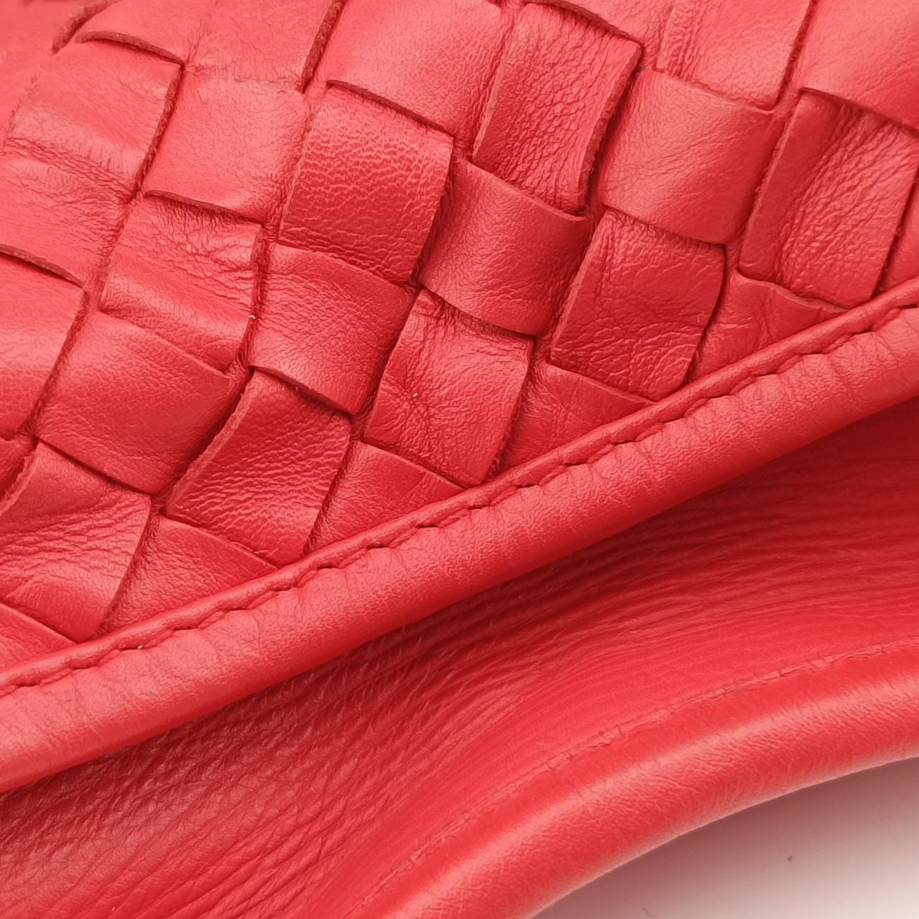 Intrecciato Red lambskin B02585004Sイントレチャート レッド ラムスキン B02585004S