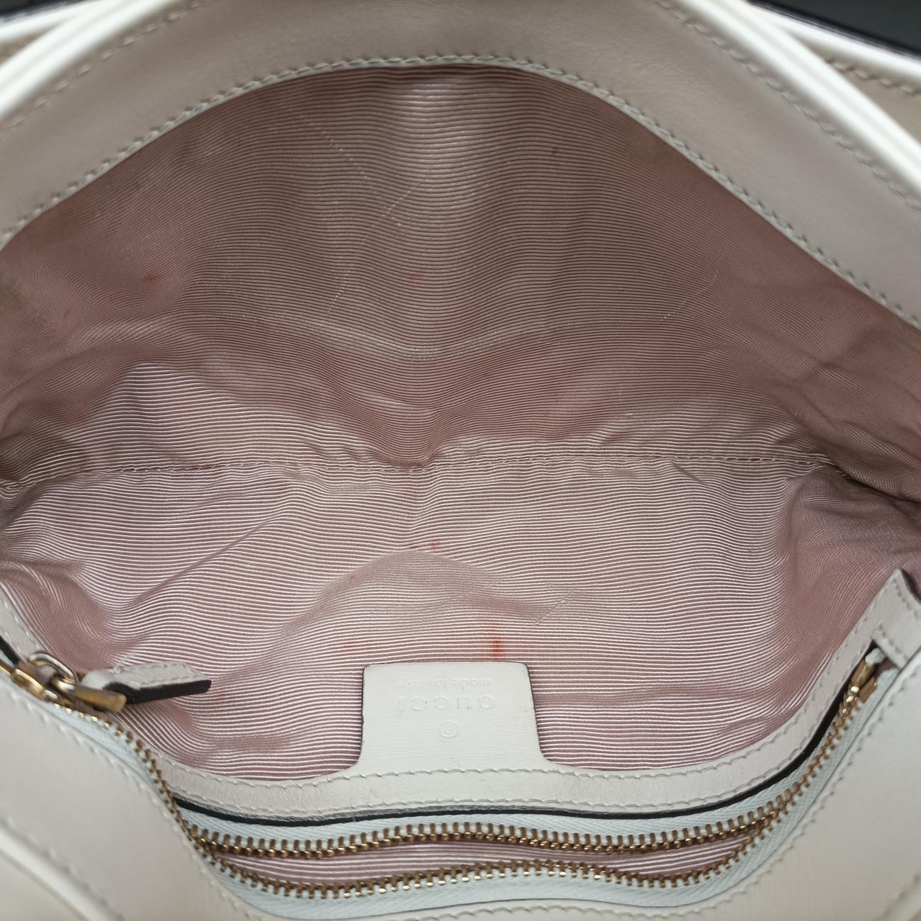 Arli White Leather 550129 C029750444アリー ホワイト レザー 550129 C029750444