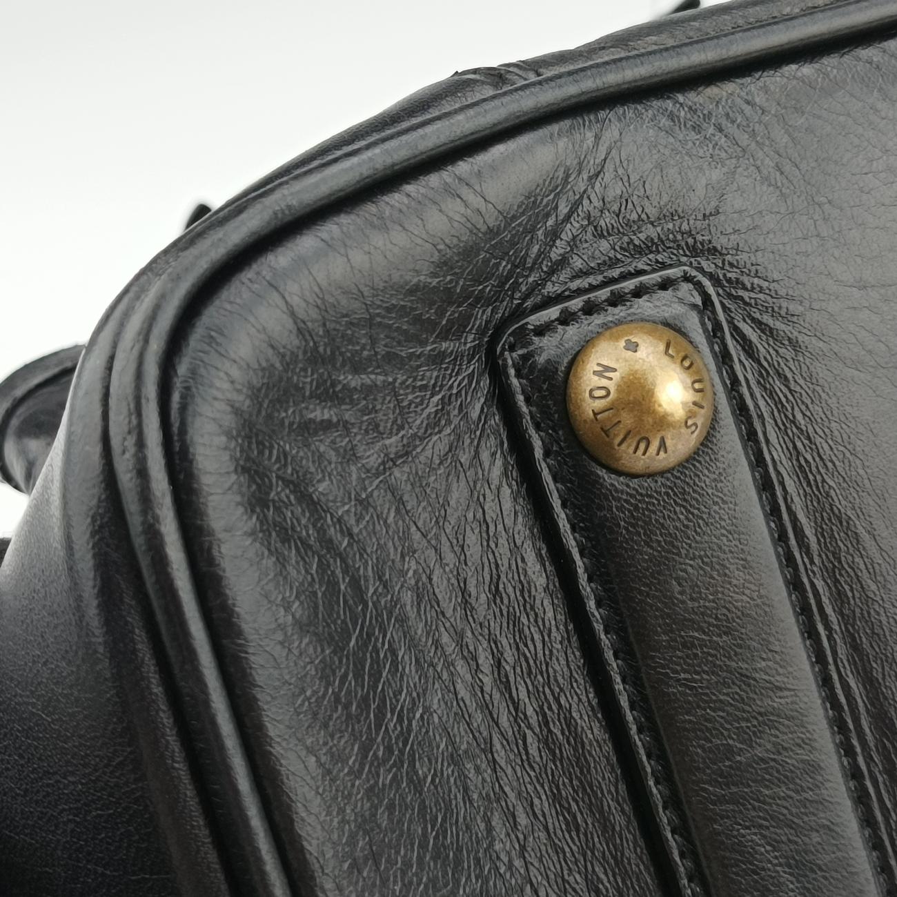 2007 Cruise Collection Rivet Noir Leather M95346 RC10262007年クルーズ コレクション リベット ノワール レザー M95346 RC1026