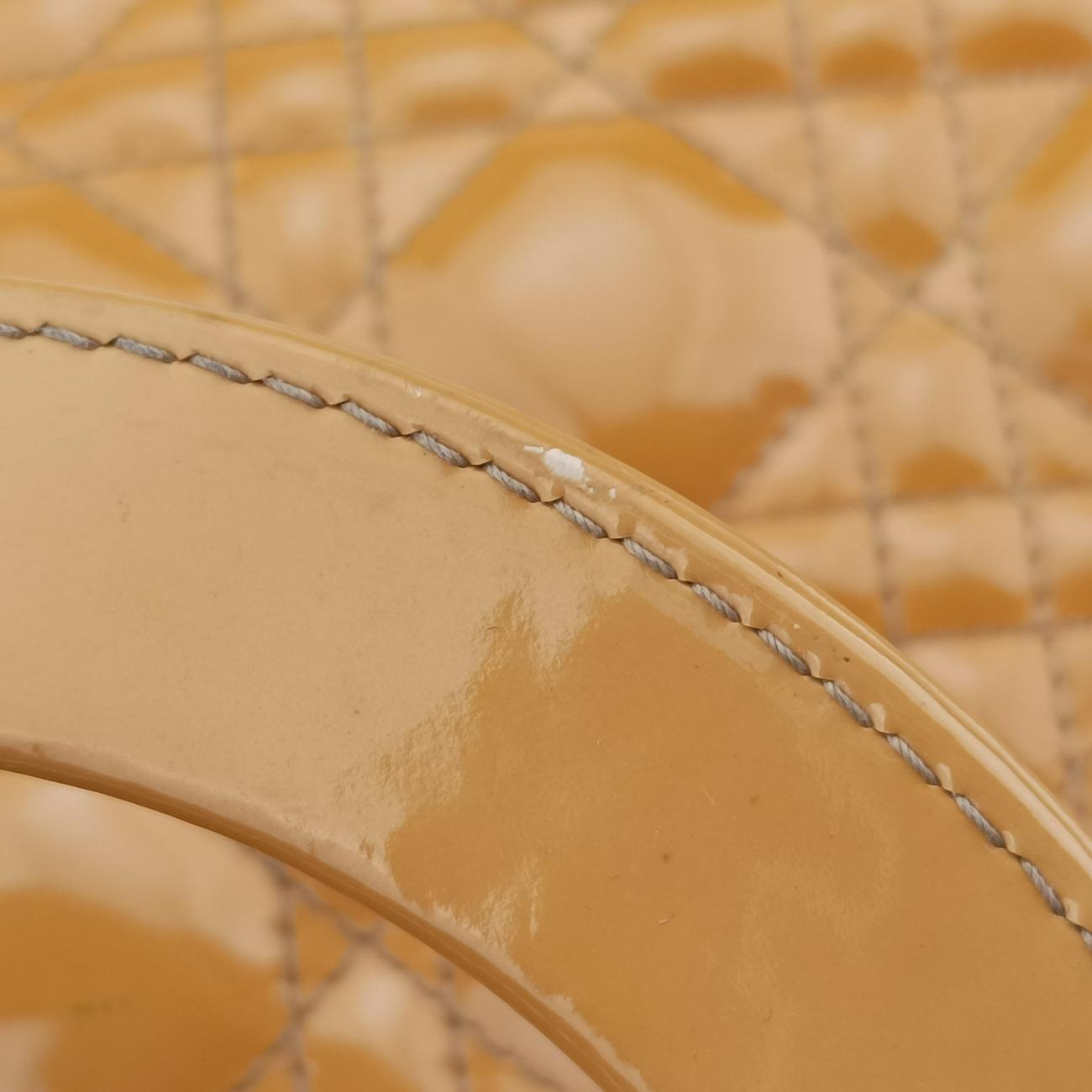 Lady Dior Beige Patent 16-BO-0191 Bレディディオール ラージ ベージュ パテント 16-BO-0191 B