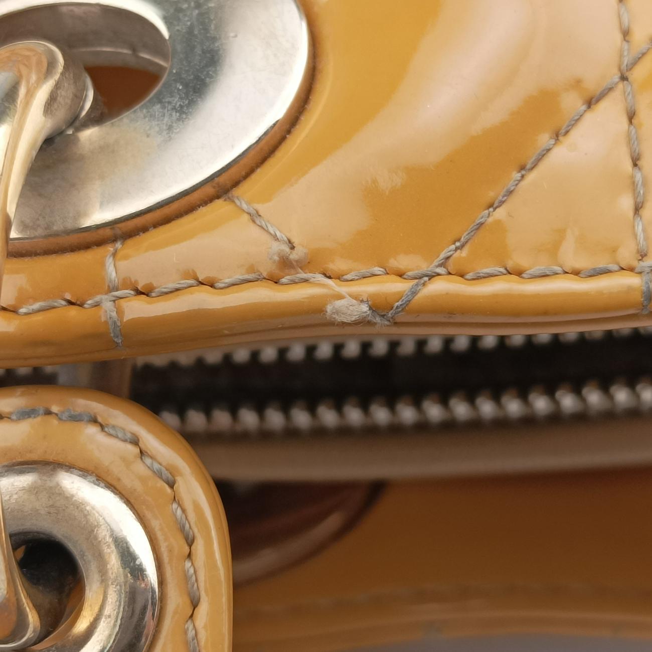 Lady Dior Beige Patent 16-BO-0191 Bレディディオール ラージ ベージュ パテント 16-BO-0191 B