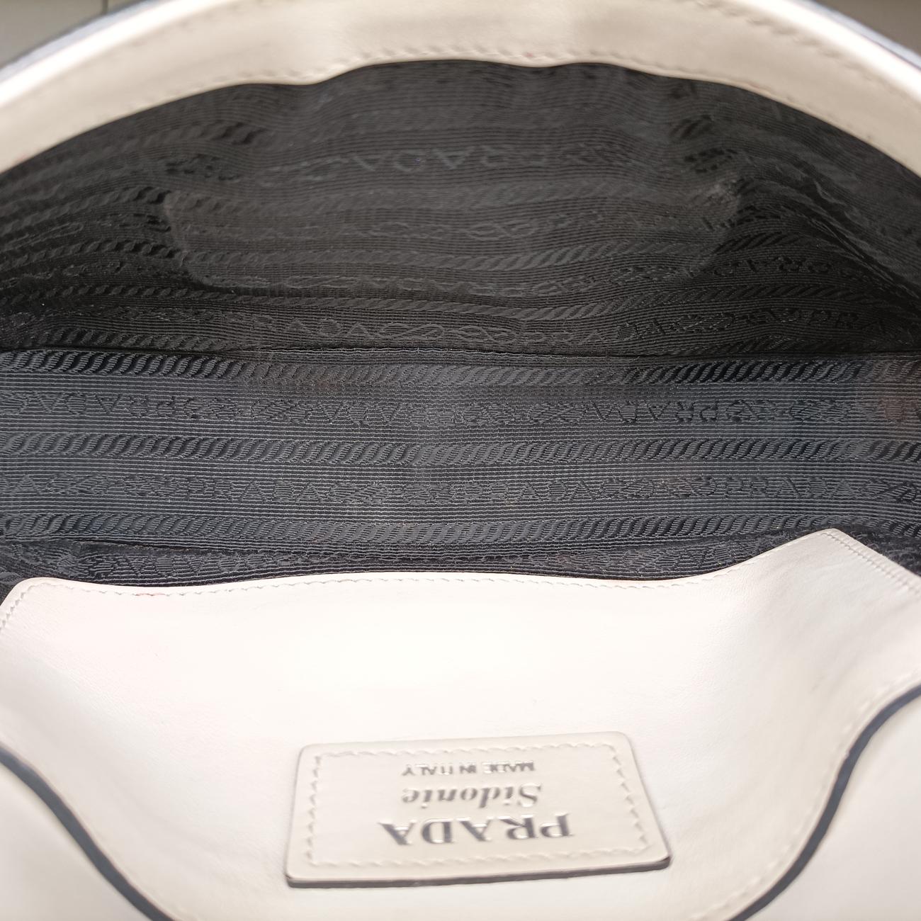 Sidonie White SAFFIANO Leather 1BD219 25 Mシドニー ホワイト サフィアーノレザー 1BD219 25 M