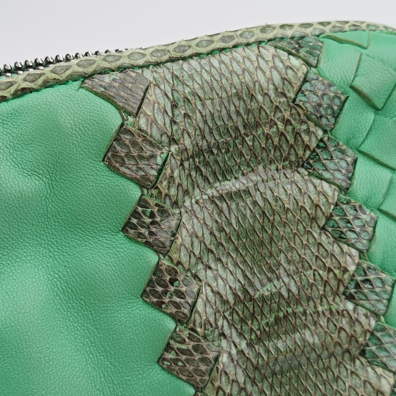 Intrecciato Green Leather×snakeskin B02498862Qイントレチャート グリーン レザー×ヘビ革 B02498862Q