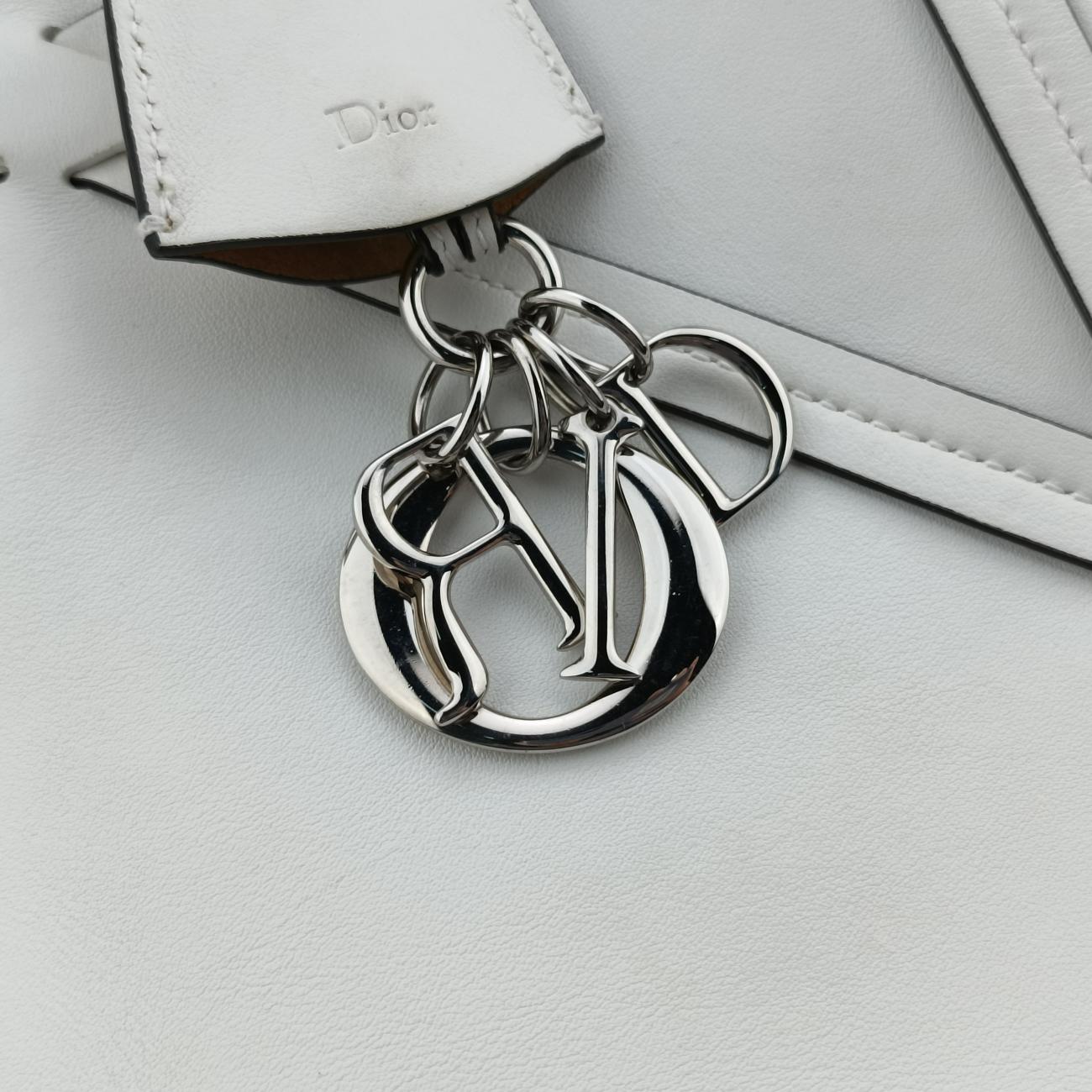 Cannage Detail Shopper Tote White Leather 01-RU-0136カナージュディテール ショッパートート ホワイト レザー 01-RU-0136