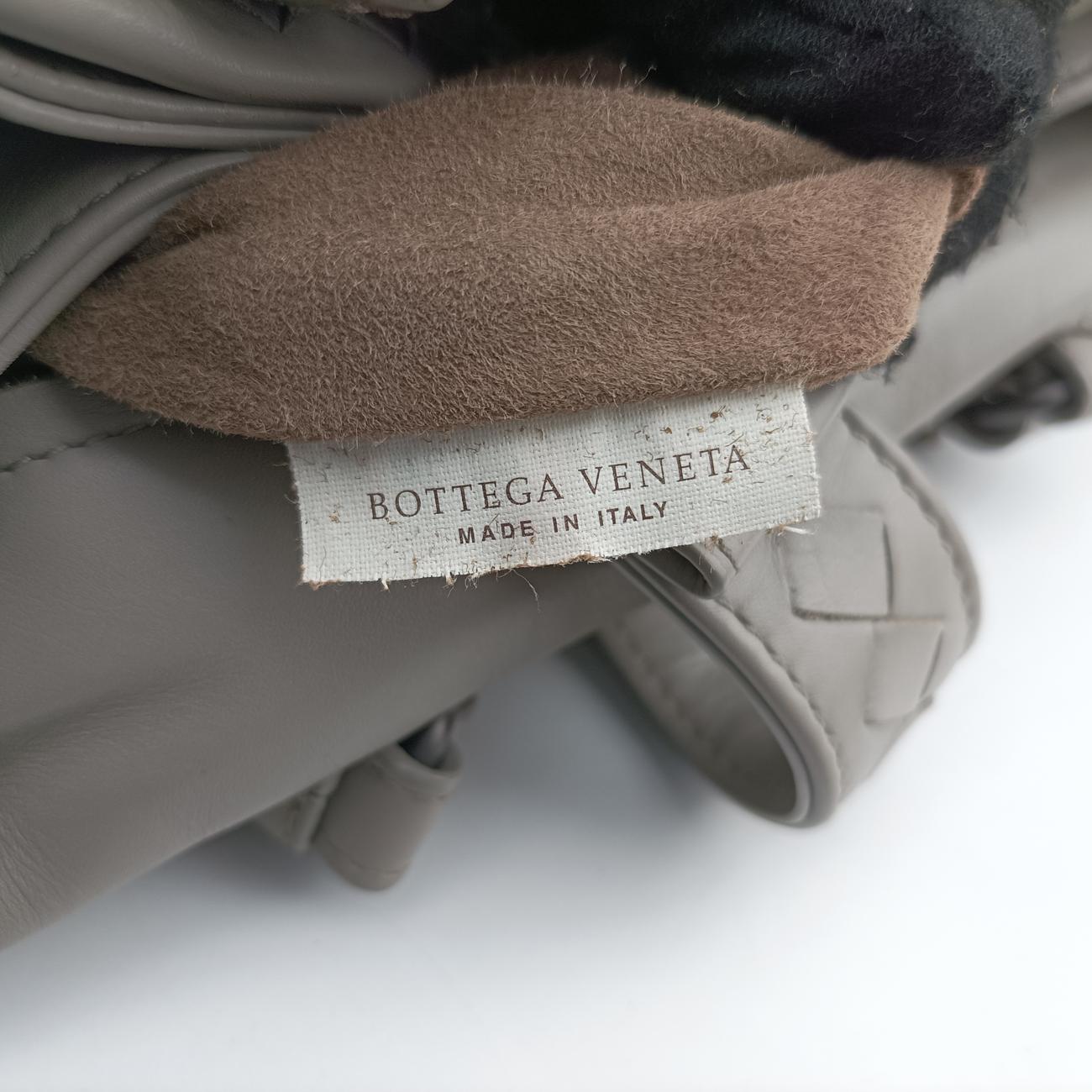 Roma Intrecciato Grey lambskin B07264524Kローマ イントレチャート グレー ラムスキン B07264524K
