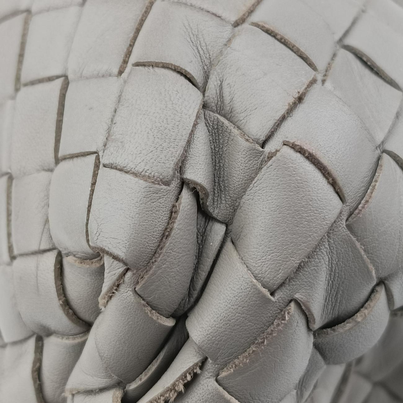 Roma Intrecciato Grey lambskin B07264524Kローマ イントレチャート グレー ラムスキン B07264524K