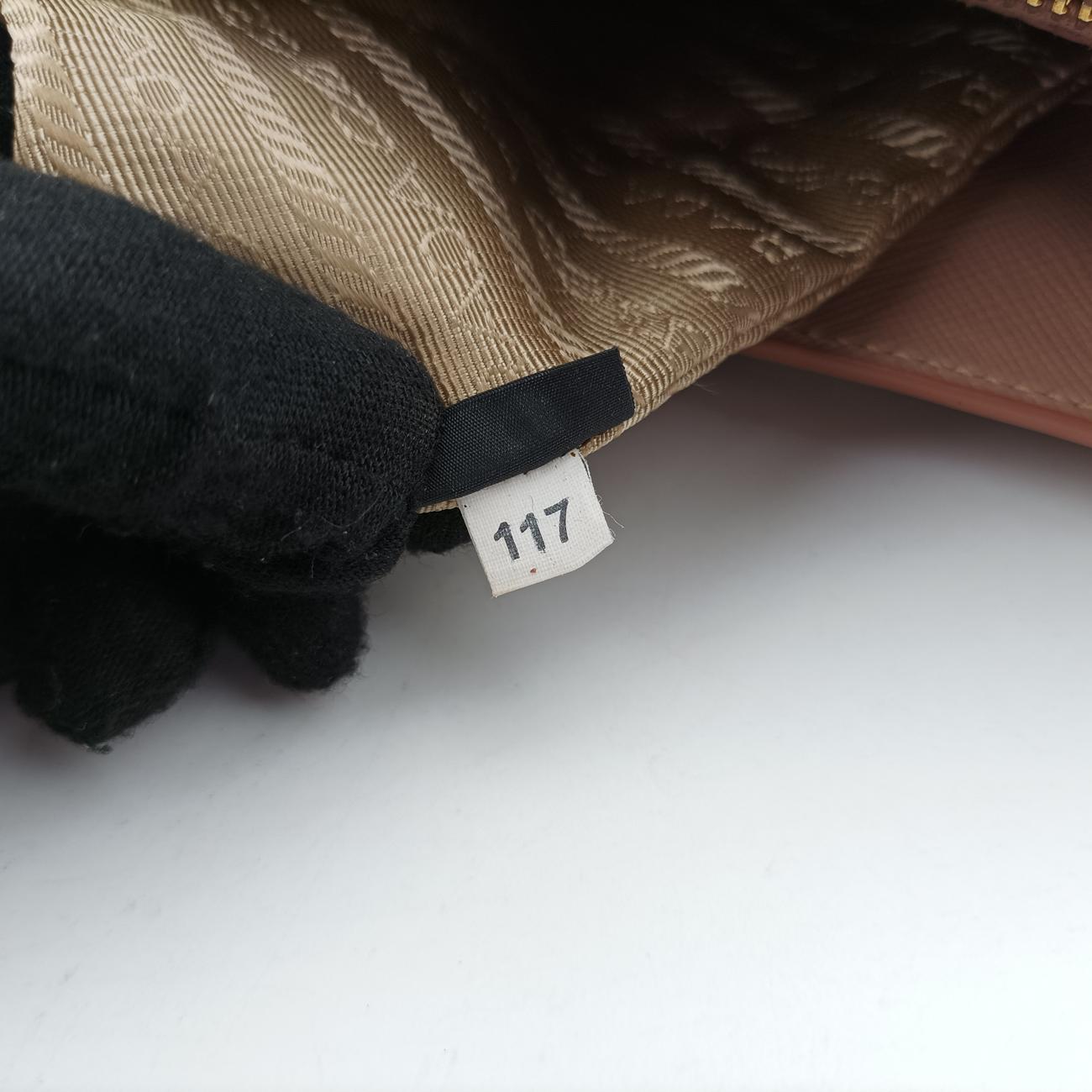 Galleria Pink SAFFIANO Leather BN1801 117ガレリア ピンク サフィアーノレザー BN1801 117