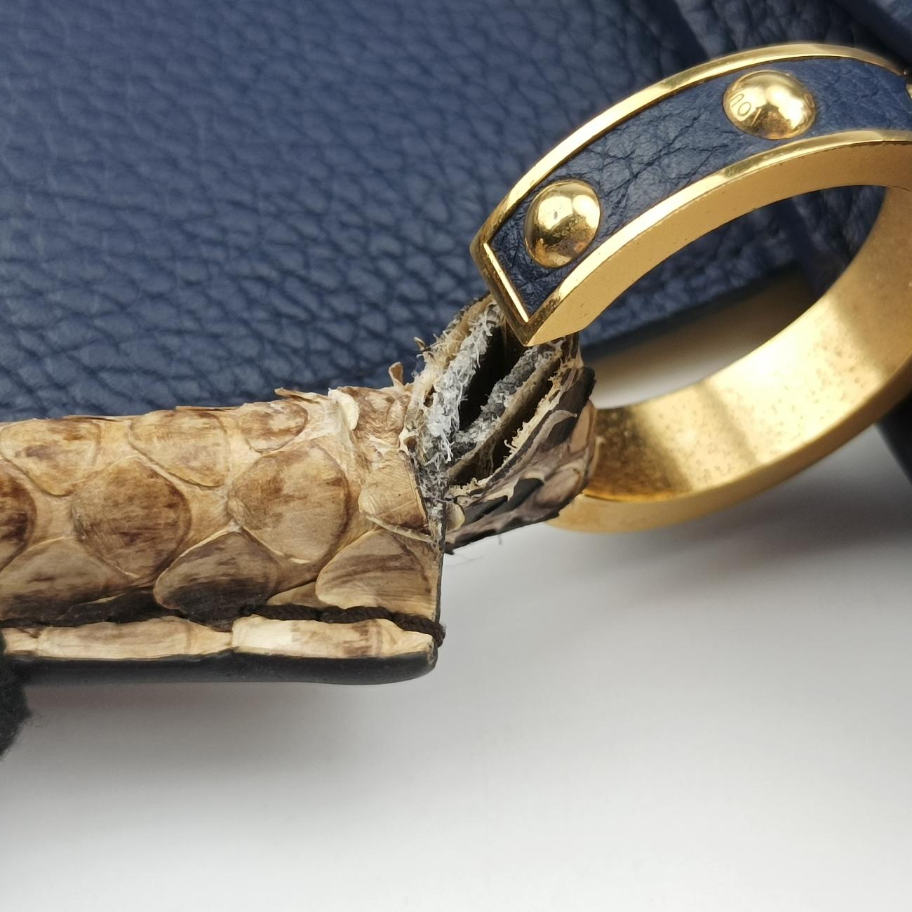 Capucines MM navy leather M43934 AH0129カプシーヌMM ネイビー レザー M43934 AH0129