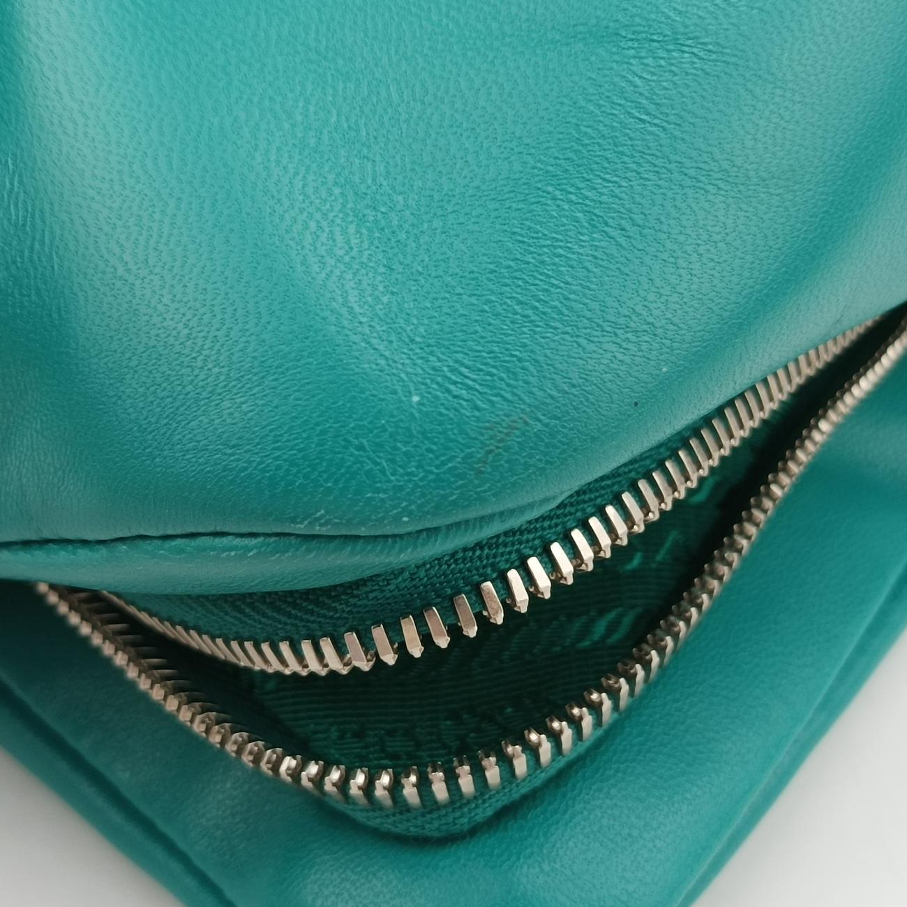 Padded Nappa triangle Green Leather 1BA315 7/Dパデッド ナッパ トライアングル グリーン レザー 1BA315 7/D