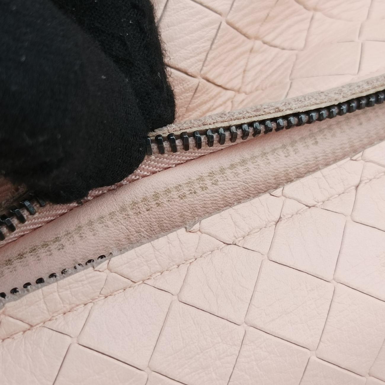 Intreccaito pink lambskin B04022220Yイントレチャート ピンク ラムスキン B04022220Y