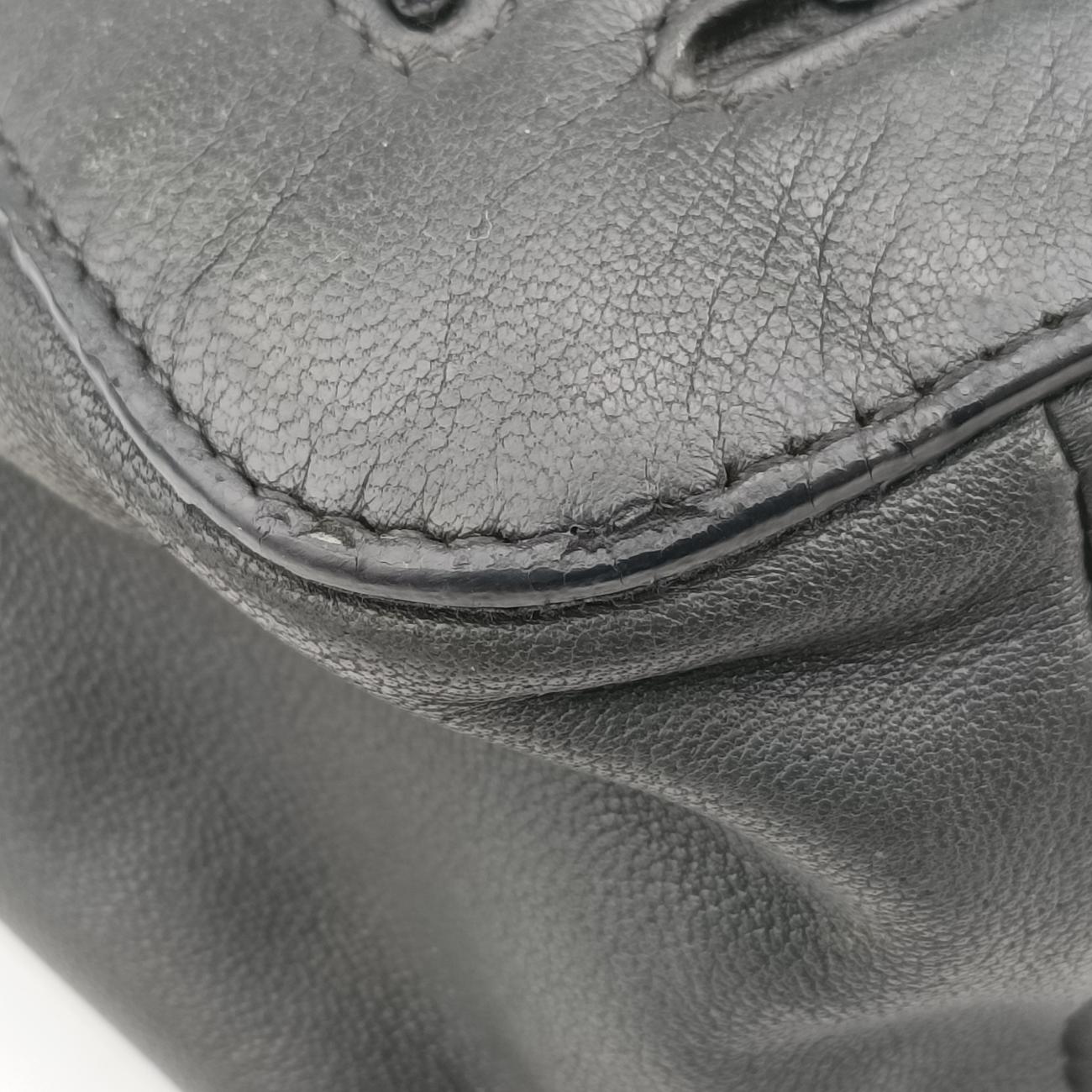 Intrecciato Grey Lambskin B05456661Fイントレチャート グレー ラムスキン B05456661F