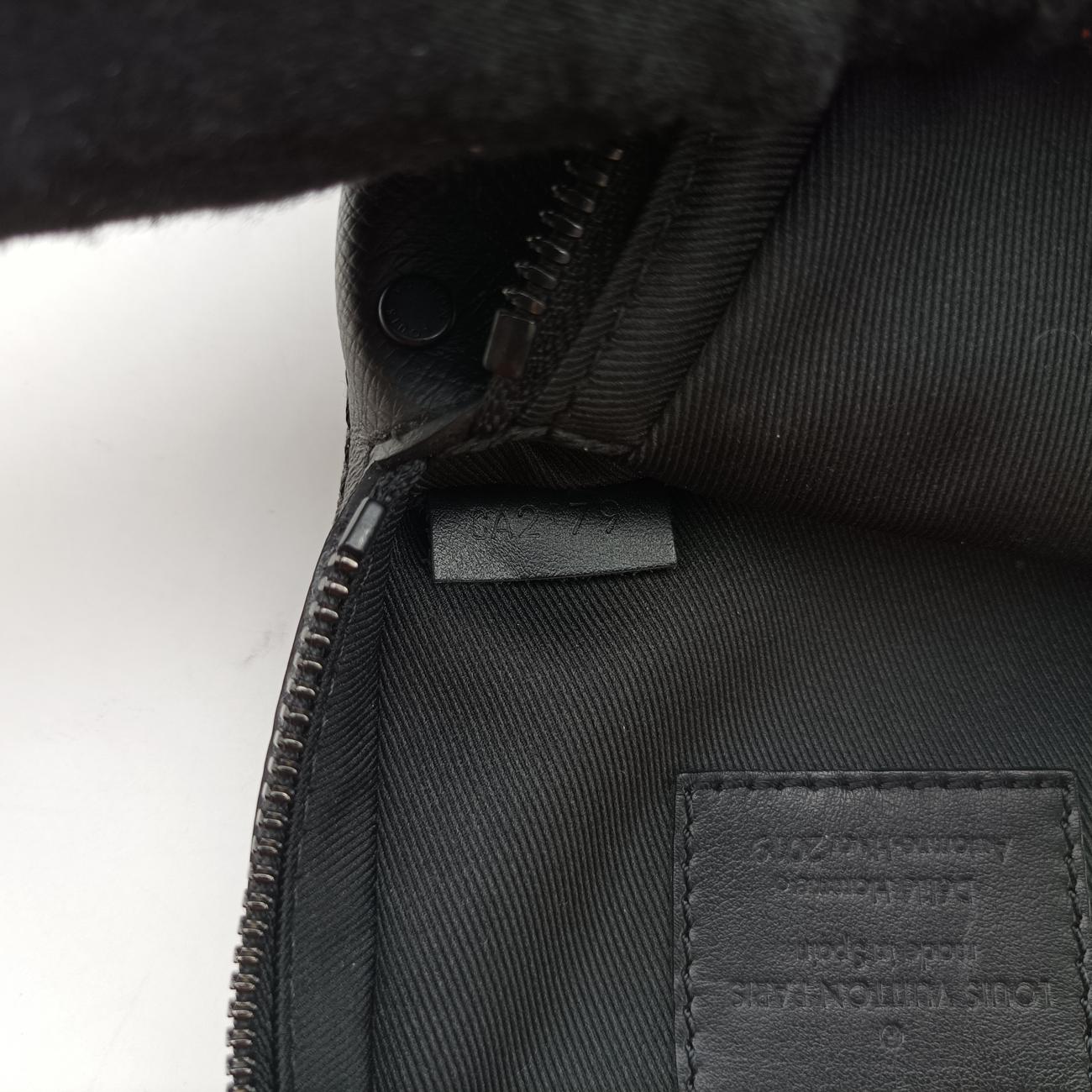 Danube Messenger black×multicolor Taiga M30332 CA2179 ICチップダヌーブメッセンジャー ブラック×マルチカラー タイガ M30332 CA2179 ICチップ