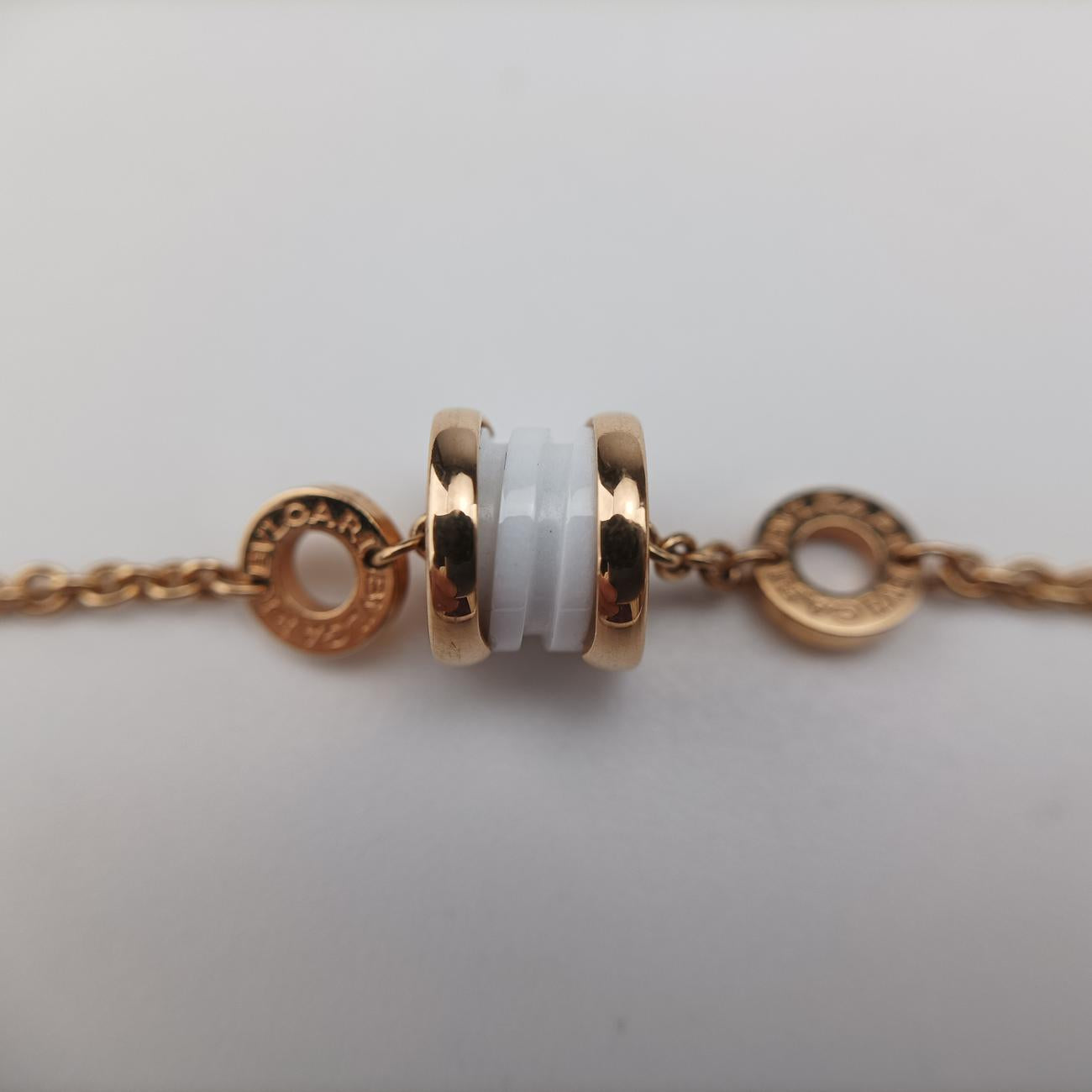 B-zero.1 White×golden AU750 358377 S4APYYビーゼロワン ホワイト×ゴールド AU750 358377 S4APYY