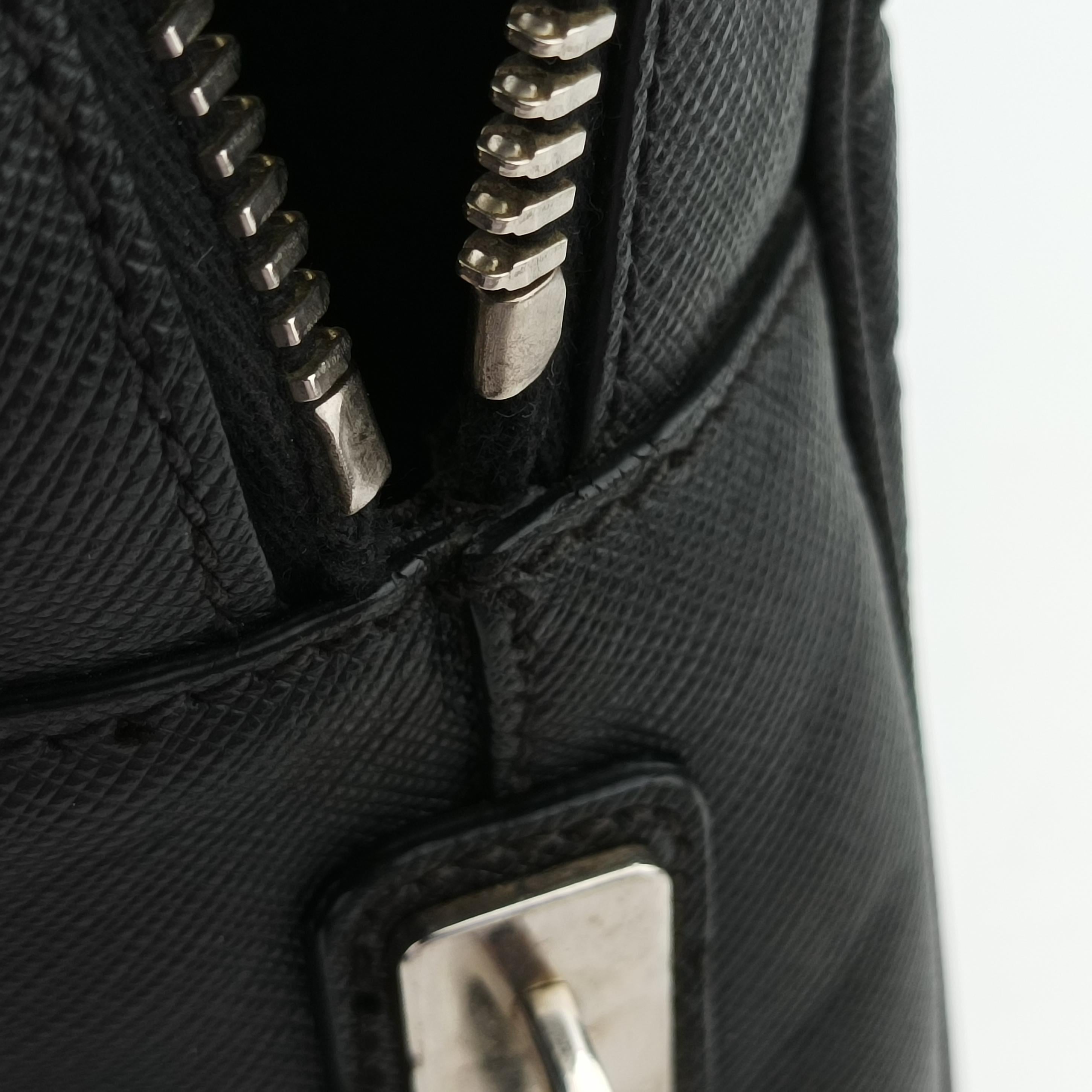 Briefcase black SAFFIANO Leather VS305M 31/H 173ブリーフケース ブラック サフィアーノレザー VS305M 31/H 173