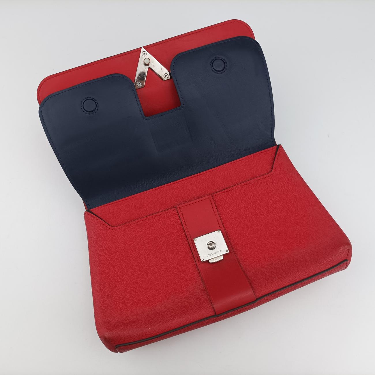 Very Chain ruby×blue Leather AH1117ヴェリーチェーン ルビー×ブルー レザー AH1117