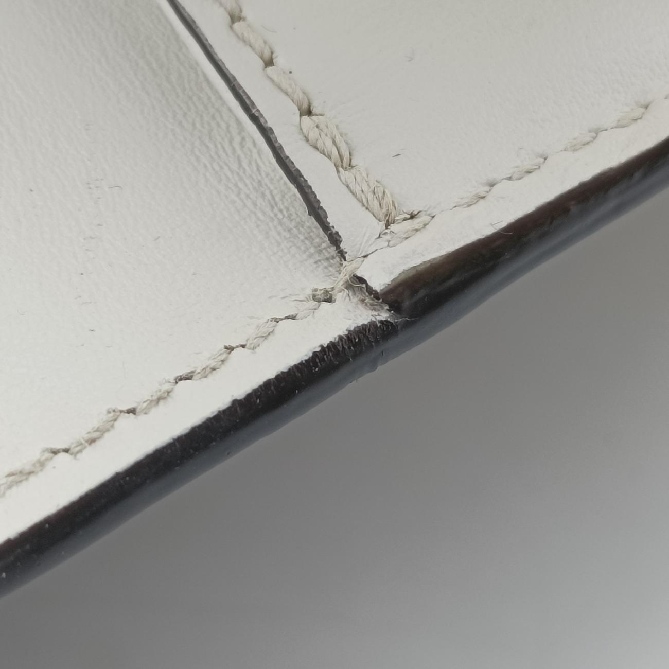 Sylvie white× black× red Leather 421882 I022123214シルヴィ ホワイト×ブラック×レッド レザー 421882 I022123214